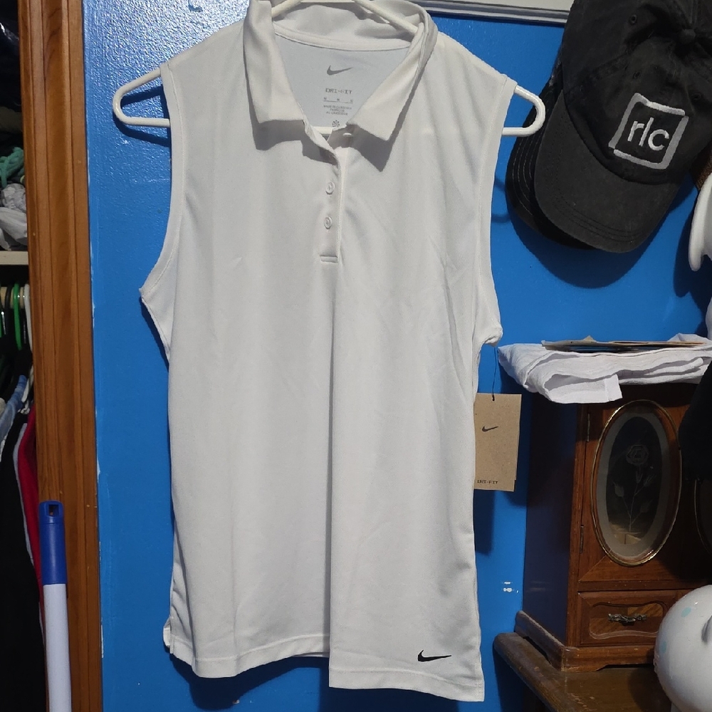 Nike Women's Classic White Sleeveless Blouse